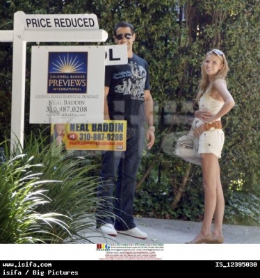Nadine___Jesse_house_hunting_and_at_lunch_2006_28929.jpg