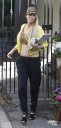 Sarah_Harding_leaving_home_and_arriving_at_a_photoshoot_06_08_12_281729.jpg
