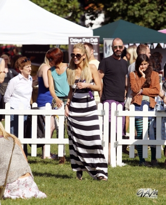 Sarah_Harding_at_PupAid2C_Primrose_Hill_London_08_09_12_2810029.jpg