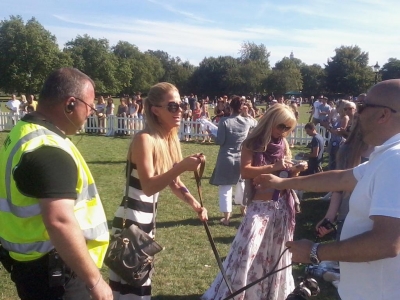 Sarah_Harding_at_PupAid2C_Primrose_Hill_London_08_09_12_2810629.jpg