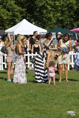 Sarah_Harding_at_PupAid2C_Primrose_Hill_London_08_09_12_283129.jpg