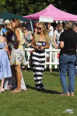 Sarah_Harding_at_PupAid2C_Primrose_Hill_London_08_09_12_284229.jpg