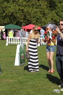 Sarah_Harding_at_PupAid2C_Primrose_Hill_London_08_09_12_284729.jpg