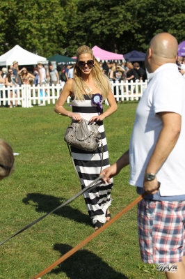 Sarah_Harding_at_PupAid2C_Primrose_Hill_London_08_09_12_285329.jpg