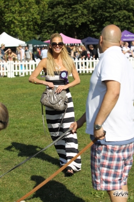 Sarah_Harding_at_PupAid2C_Primrose_Hill_London_08_09_12_285529.jpg