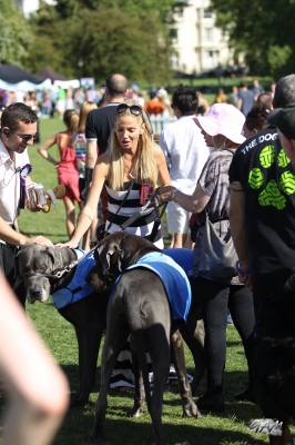 Sarah_Harding_at_PupAid2C_Primrose_Hill_London_08_09_12_285829.jpg