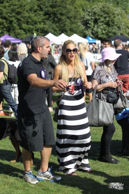 Sarah_Harding_at_PupAid2C_Primrose_Hill_London_08_09_12_286829.jpg