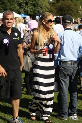 Sarah_Harding_at_PupAid2C_Primrose_Hill_London_08_09_12_287929.jpg