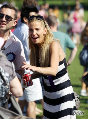 Sarah_Harding_at_PupAid2C_Primrose_Hill_London_08_09_12_288329.jpg