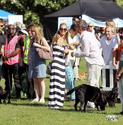 Sarah_Harding_at_PupAid2C_Primrose_Hill_London_08_09_12_289529.jpg
