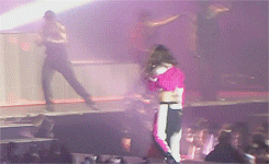 tumblr_mbch13Tv7q1roh2gxo1_250.gif