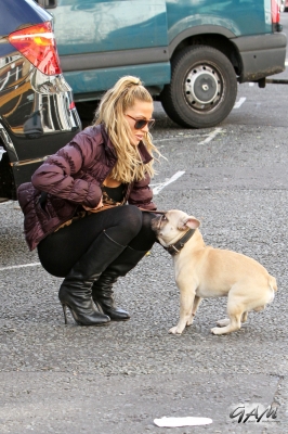 Sarah_Harding_out_in_North_London_05_10_12_282229.jpg