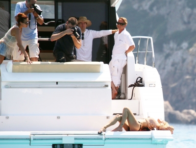 Sarah_Harding_in_a_bikini_on_a_boat_in_Ibiza_05_07_12_285629.jpg