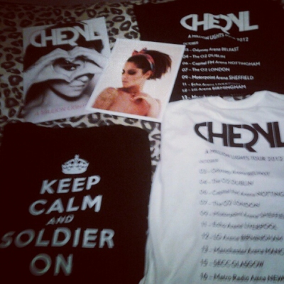 A_Million_Lights_tour_merchandise_photos_281329.jpg