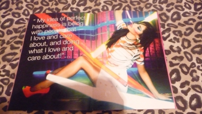 A_Million_Lights_tour_merchandise_photos_28729.jpg