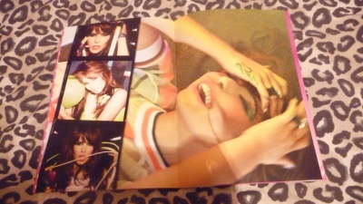 A_Million_Lights_tour_merchandise_photos_28929.jpg