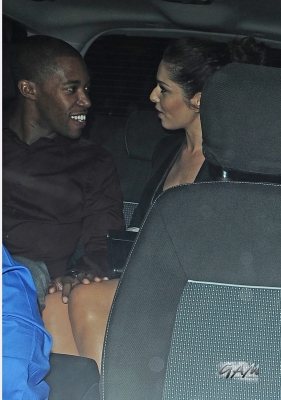 Cheryl_Cole_and_Tre_Holloway_at_Zuma_restaurant_08_10_12_281129.jpg