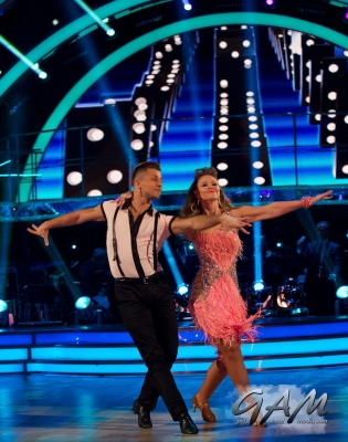 Kimberley_Walsh_on_Strictly_Come_Dancing_06_10_12_28429.jpg