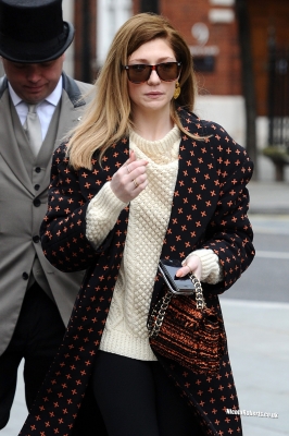 Nicola_Roberts_leaving_a_London_hotel_09_10_12_28129.jpg