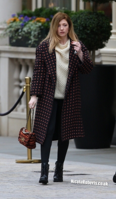 Nicola_Roberts_leaving_a_London_hotel_09_10_12_281929.jpg