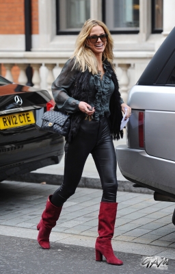 Sarah_Harding_seen_leaving_Scotts_restaurant2C_London_09_10_12_281529.jpg