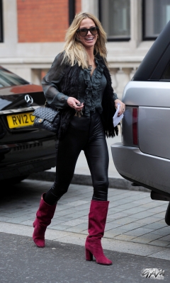 Sarah_Harding_seen_leaving_Scotts_restaurant2C_London_09_10_12_28329.jpg