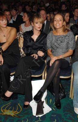 Julien_McDonald_Show_Fashion_Week_22_09_06_6.jpg