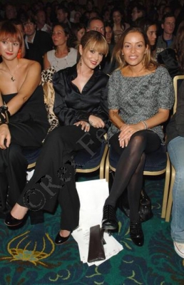 Julien_McDonald_Show_Fashion_Week_22_09_06_8.jpg