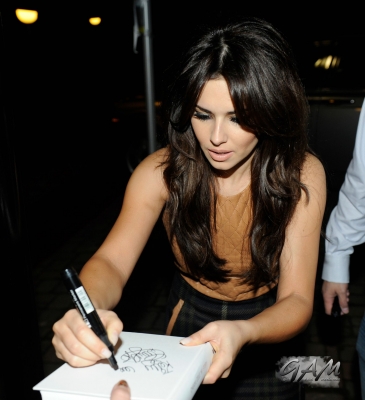 Cheryl_Cole_and_Tre_Holloway_at_Livello_Nightclub_18_10_12_282929.jpg