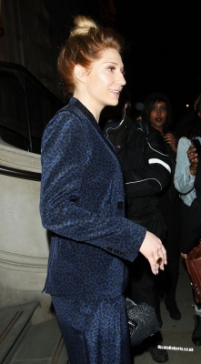 Nicola_and_Sarah_seen_arriving_at_the_Corinthia_Hotel_18_10_12_281029.jpg