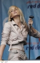 Girls_Aloud_performingbackstage_at_Party_in_the_park_Cardiff_2003_35.jpg
