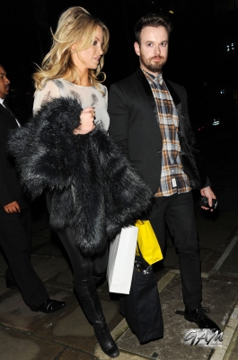 Sarah_Harding_leaving_the_Lingerie_London_event_24_10_12_28129.jpg
