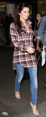 Cheryl_Cole_and_Tre_Holloway_arrive_at_LAX_26_10_12_28429.jpg
