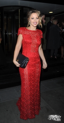 Kimberley_Walsh_leaving_Grosvenor_House_05_11_12_283029.jpg