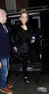 Girls_Aloud_outside_Radio_1_and_2_Studios_12_11_12_2811129.jpg