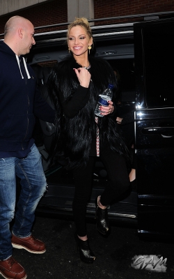 Girls_Aloud_outside_Radio_1_and_2_Studios_12_11_12_2813529.jpg