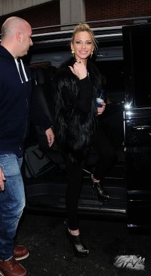 Girls_Aloud_outside_Radio_1_and_2_Studios_12_11_12_2813829.jpg