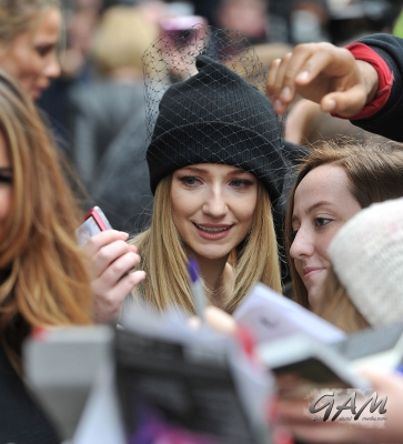 Girls_Aloud_outside_Radio_1_and_2_Studios_12_11_12_281429.jpg
