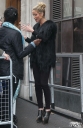 Имя файла=Girls_Aloud_outside_Radio_1_and_2_Studios_12_11_12_2822729.jpg
Размер файла=642КБ
Размеры=1761x2688
Дата=Нояб 15, 2012 Girls_Aloud_outside_Radio_1_and_2_Studios_12_11_12_2822729.jpg