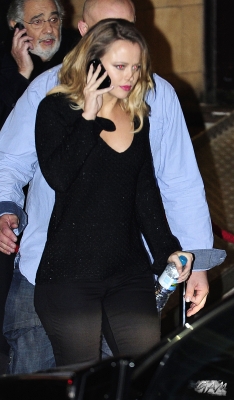 Girls_Aloud_leaving_the_Royal_Variety_Show_20_11_12_284929.jpg
