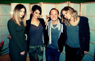 Cheryl2C_Kimberley_and_Nicola_with_Simon_Morykin_Signal1_FM_12_11_12_28129.jpg