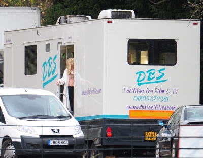 Girls_Aloud_on_the_set_of_BCYLM_trailers_26_11_12_282029.jpg