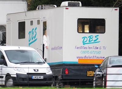 Girls_Aloud_on_the_set_of_BCYLM_trailers_26_11_12_282629.jpg