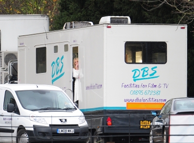 Girls_Aloud_on_the_set_of_BCYLM_trailers_26_11_12_282829.jpg