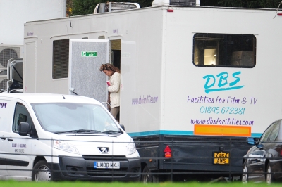 Girls_Aloud_on_the_set_of_BCYLM_trailers_26_11_12_28429.jpg