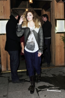 Nicola_Roberts_leaving_Bodos_Schloss2C_London_27_11_12_28229.JPG