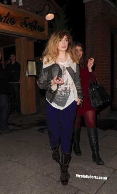 Nicola_Roberts_leaving_Bodos_Schloss2C_London_27_11_12_28929.JPG