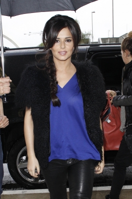 Cheryl_Cole_arriving_at_LAX_airport_30_11_12_282529.jpg