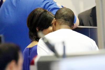 Cheryl_Cole_arriving_at_LAX_airport_30_11_12_282929.jpg