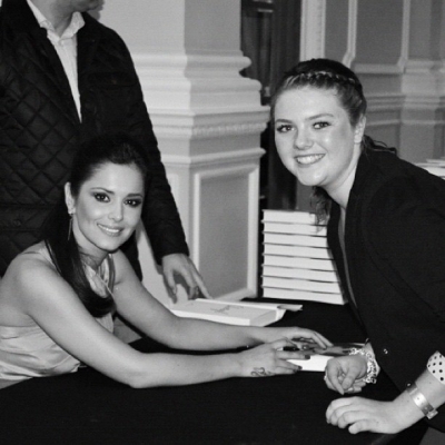 Cheryl_Cole_signs_copies_of_her_book__My_Story__in_London_01_12_12_282229.jpg